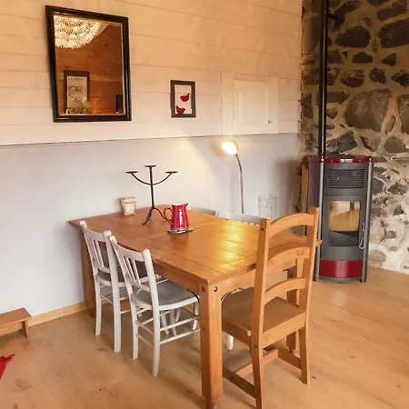 Cozy Countryside Escape In Auvergne Holiday home Vachelerie