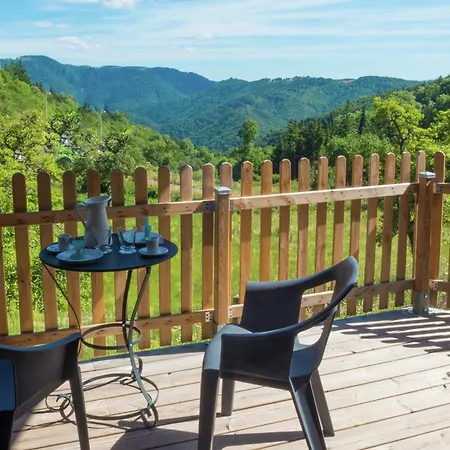 Cozy Countryside Escape In Auvergne Holiday home *