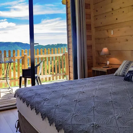 Cozy Countryside Escape In Auvergne Holiday home *